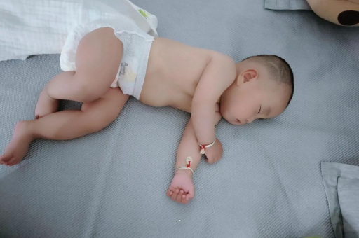 荣成宝宝发烧可以吹空调吗